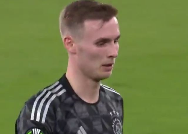 阿贾克斯客场大胜巴塞尔,锁定小组第一 阿贾克斯客场大胜巴塞尔,锁定小组第一