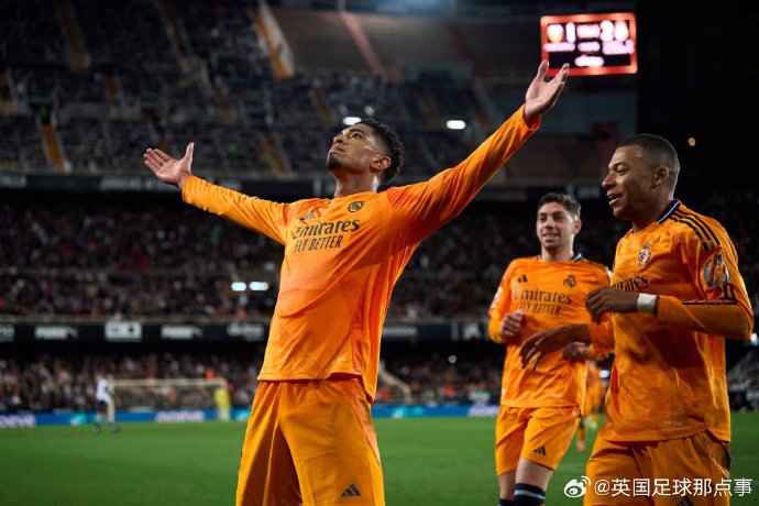 足球热点新闻瓦伦西亚重夺榜首之位 足球热点新闻瓦伦西亚重夺榜首之位