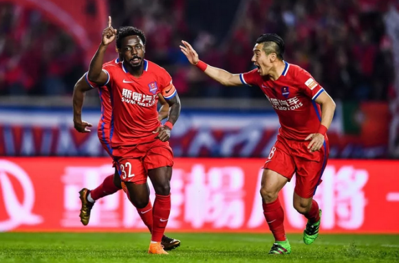 重庆斯威主帅被罚,球队备战受影响 重庆斯威主帅被罚,球队备战受影响