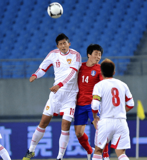 巅峰对决!东部球队争夺比赛头名 巅峰对决!东部球队争夺比赛头名