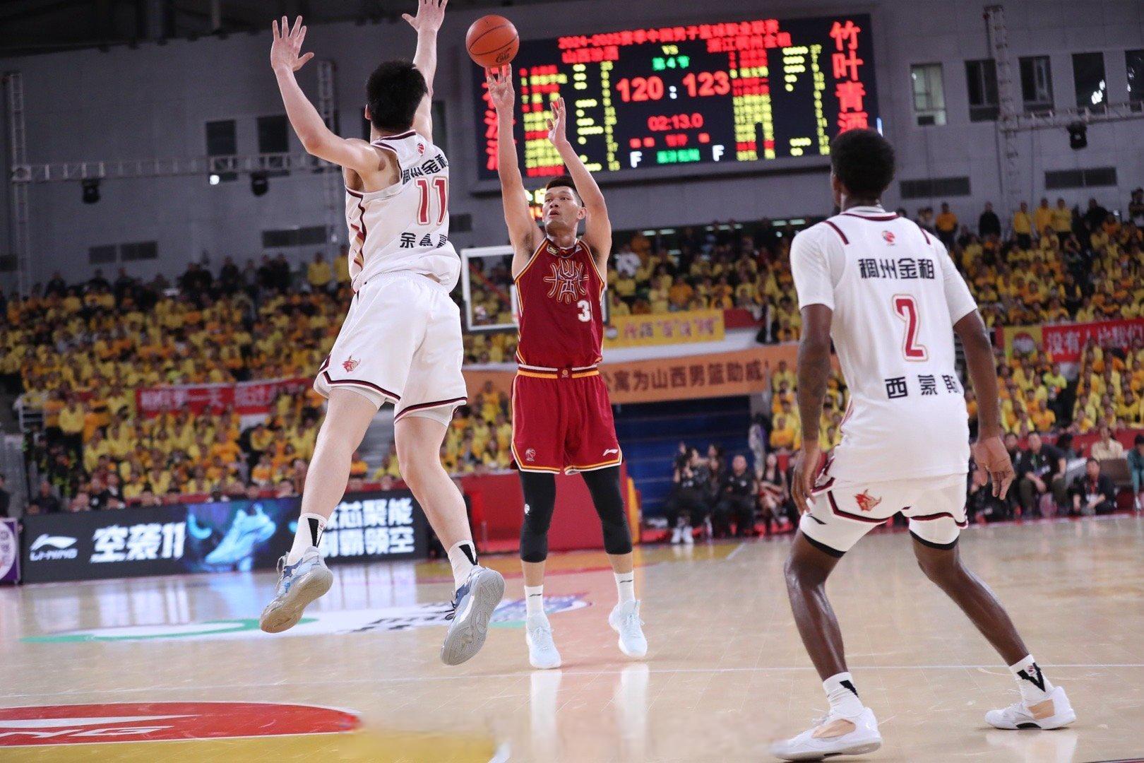 山西队力克福建队,一路领先 山西队力克福建队,一路领先