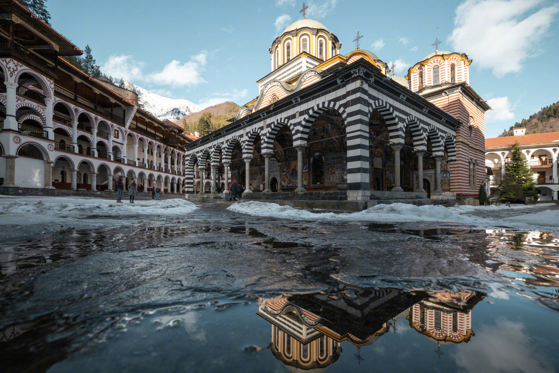 罗马尼亚迎战保加利亚,火爆对决 罗马尼亚迎战保加利亚,火爆对决