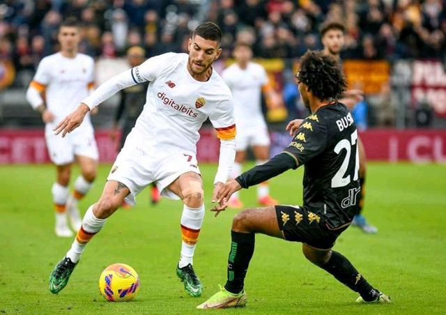 罗马客场失利,小组出线岌岌可危 罗马客场失利,小组出线岌岌可危