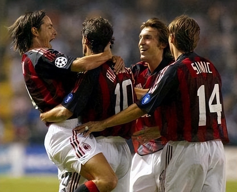 AC米兰新援上演帽子戏法,助球队大胜 AC米兰新援上演帽子戏法,助球队大胜