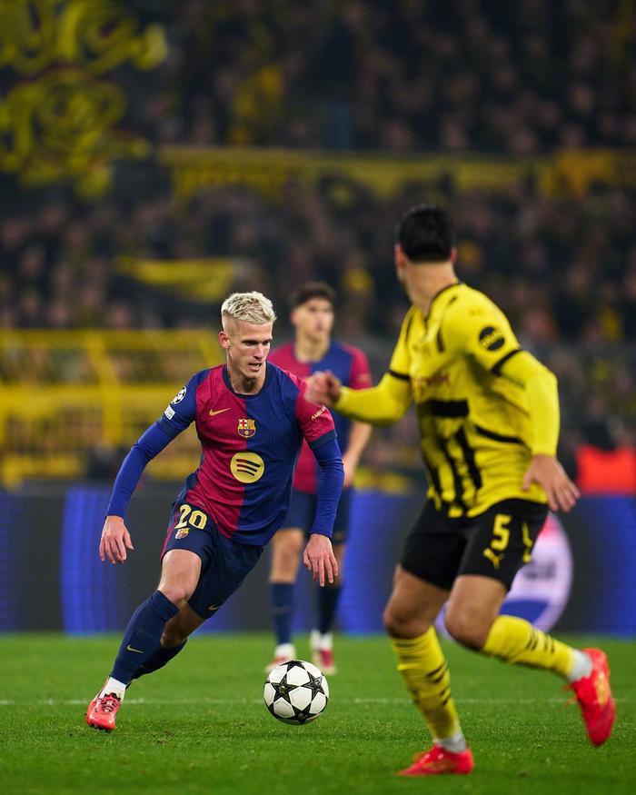 多特蒙德队豪取比赛胜利,强势平稳稳固领先 多特蒙德队豪取比赛胜利,强势平稳稳固领先