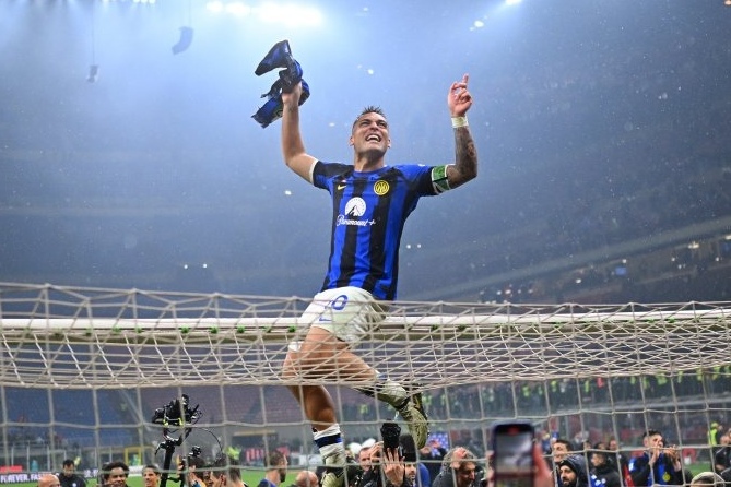 国米客场战胜对手，赢得关键三分