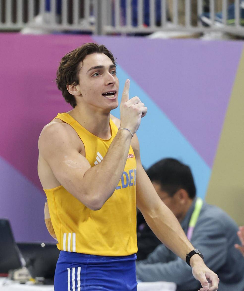 希腊运动员发挥抢眼,夺得亚军 希腊运动员发挥抢眼,夺得亚军