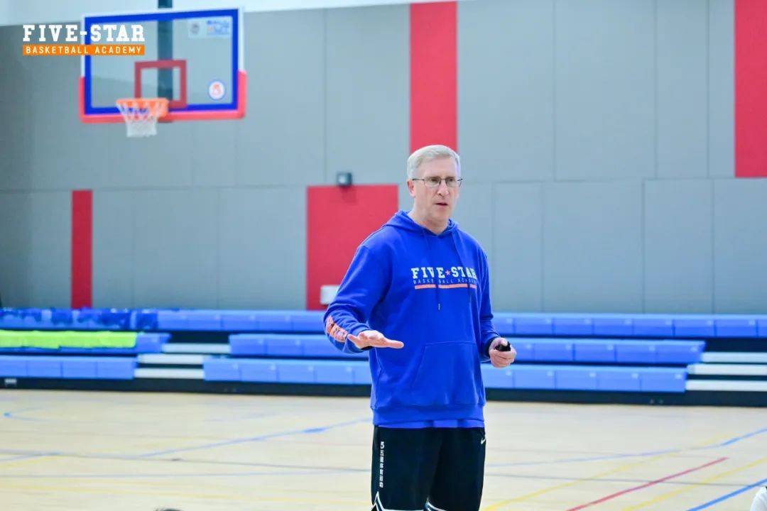 热火队球员晒出训练日常图引发关注 热火队球员晒出训练日常图引发关注