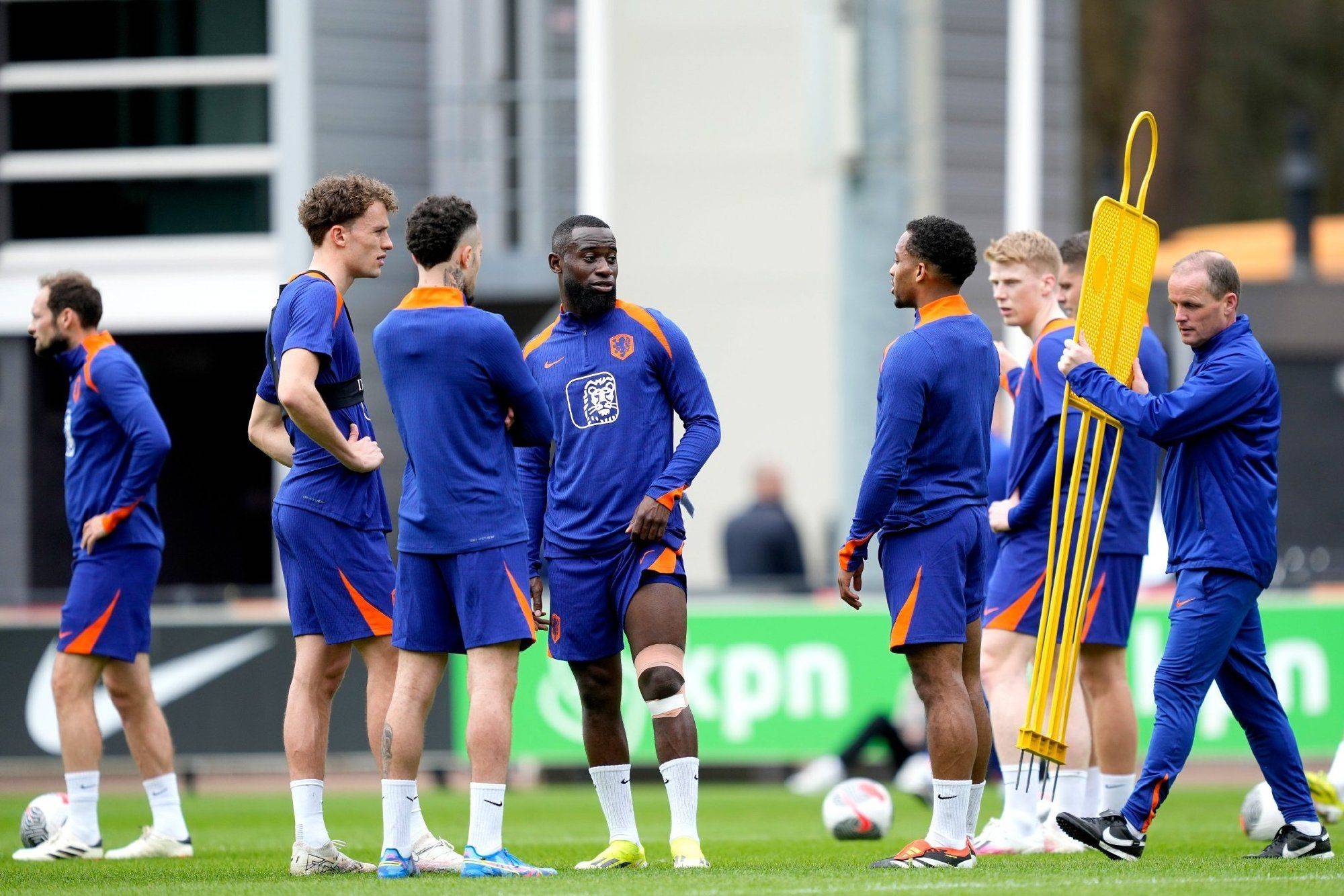 里尔将对阵马赛，雷恩球员加盟荷兰球队