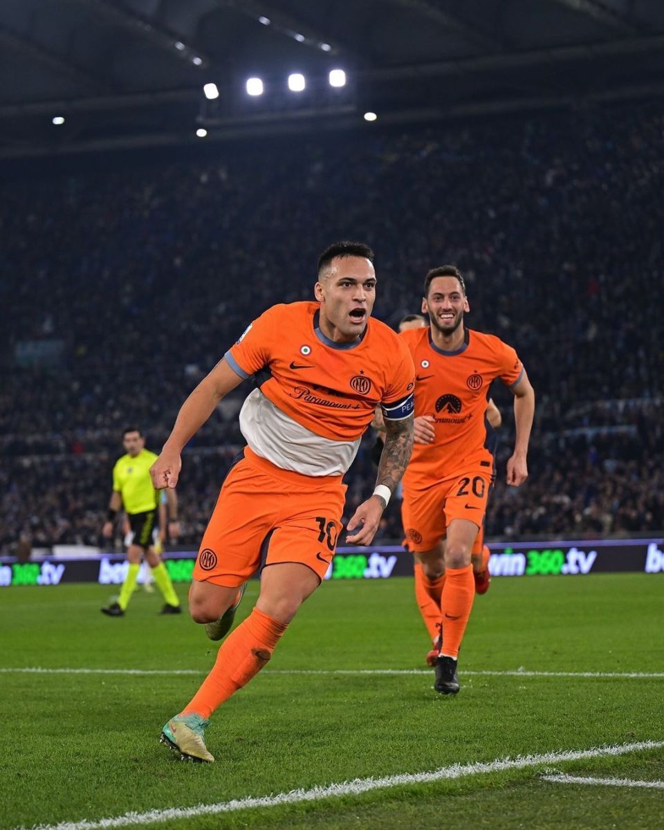 AC米兰客场大胜雷恩,意甲豪门豪取三分 AC米兰客场大胜雷恩,意甲豪门豪取三分