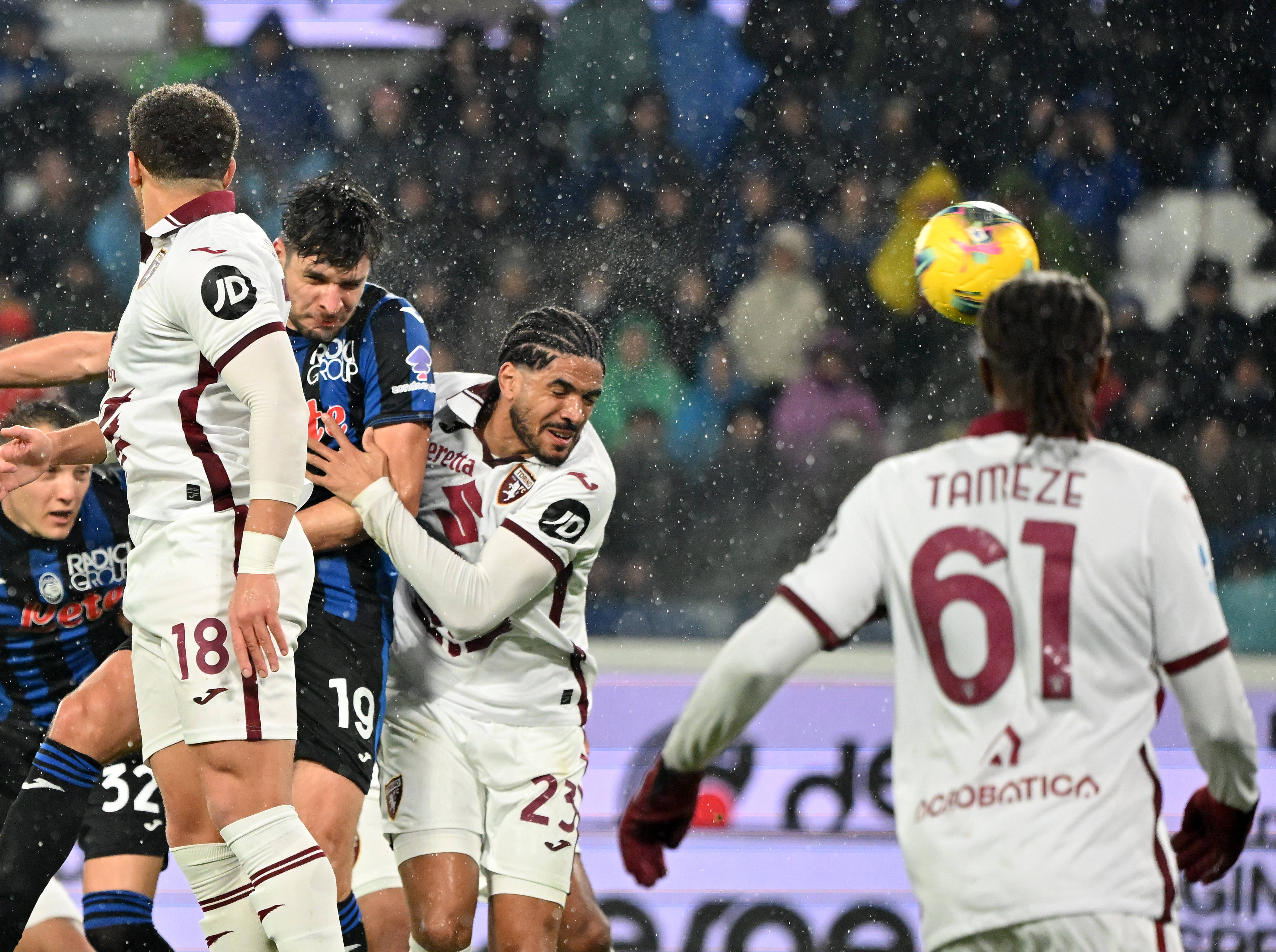 沙拉维再现神勇，佛罗伦萨主场战胜乌迪内斯