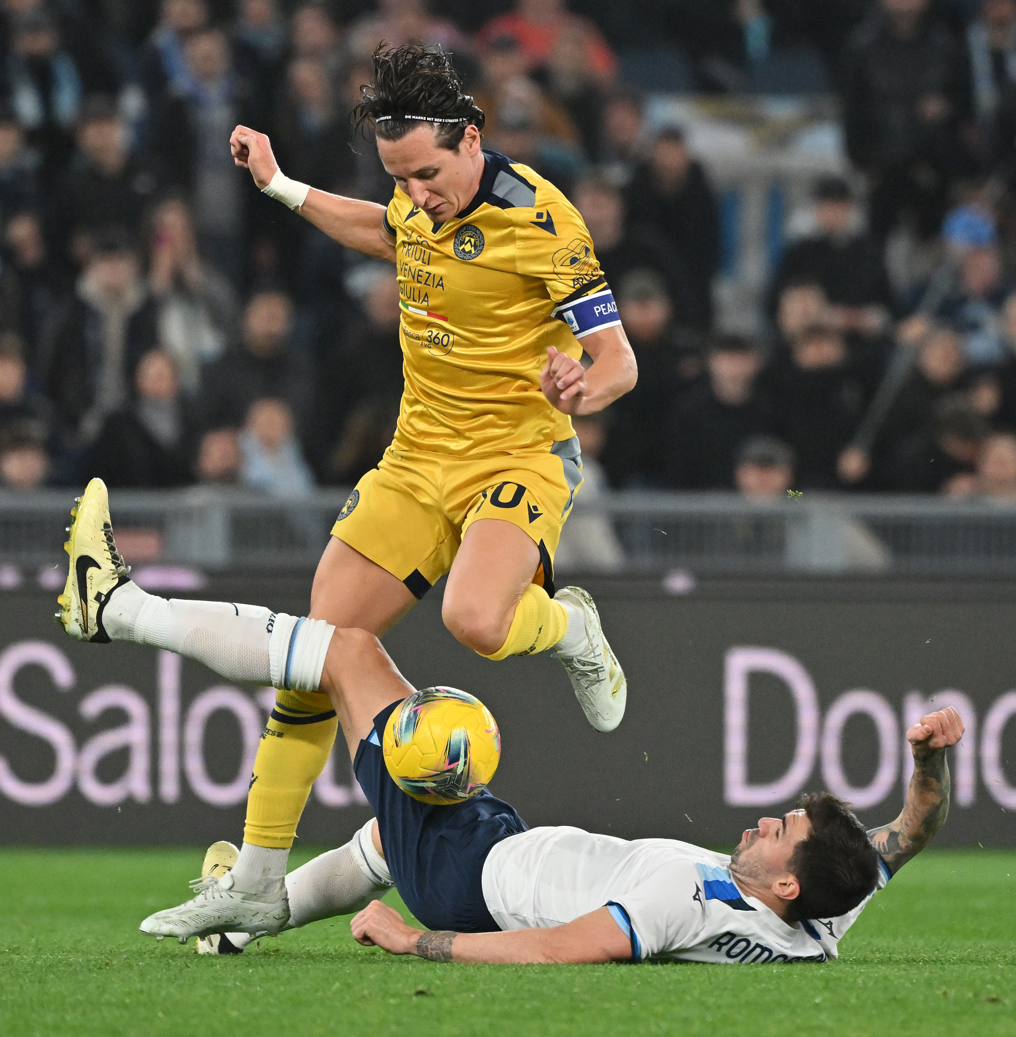 沙拉维再现神勇，佛罗伦萨主场战胜乌迪内斯