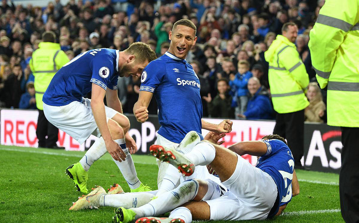 狼堡主场战胜强敌,继续保持不败 狼堡主场战胜强敌,继续保持不败