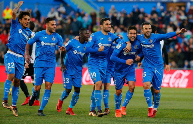 格拉纳达主场战胜强敌，提升士气