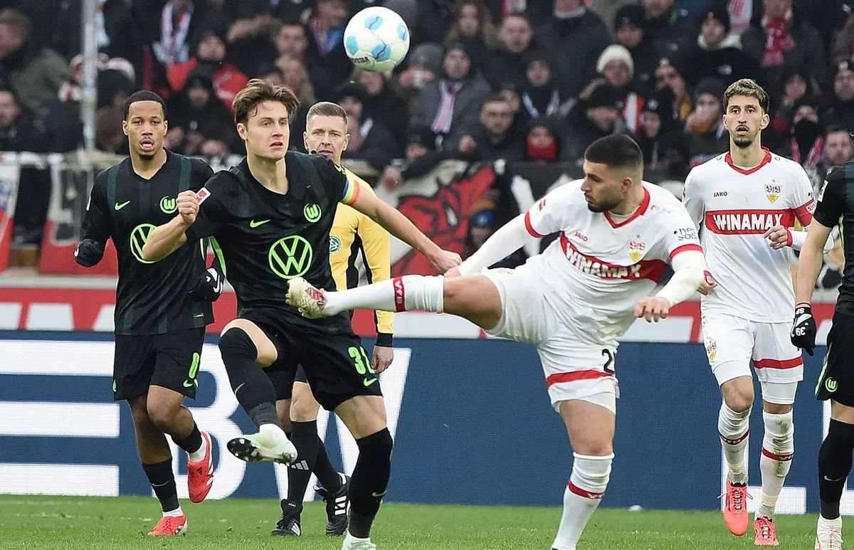 斯图加特豪取三连胜,晋级决赛之路 斯图加特豪取三连胜,晋级决赛之路