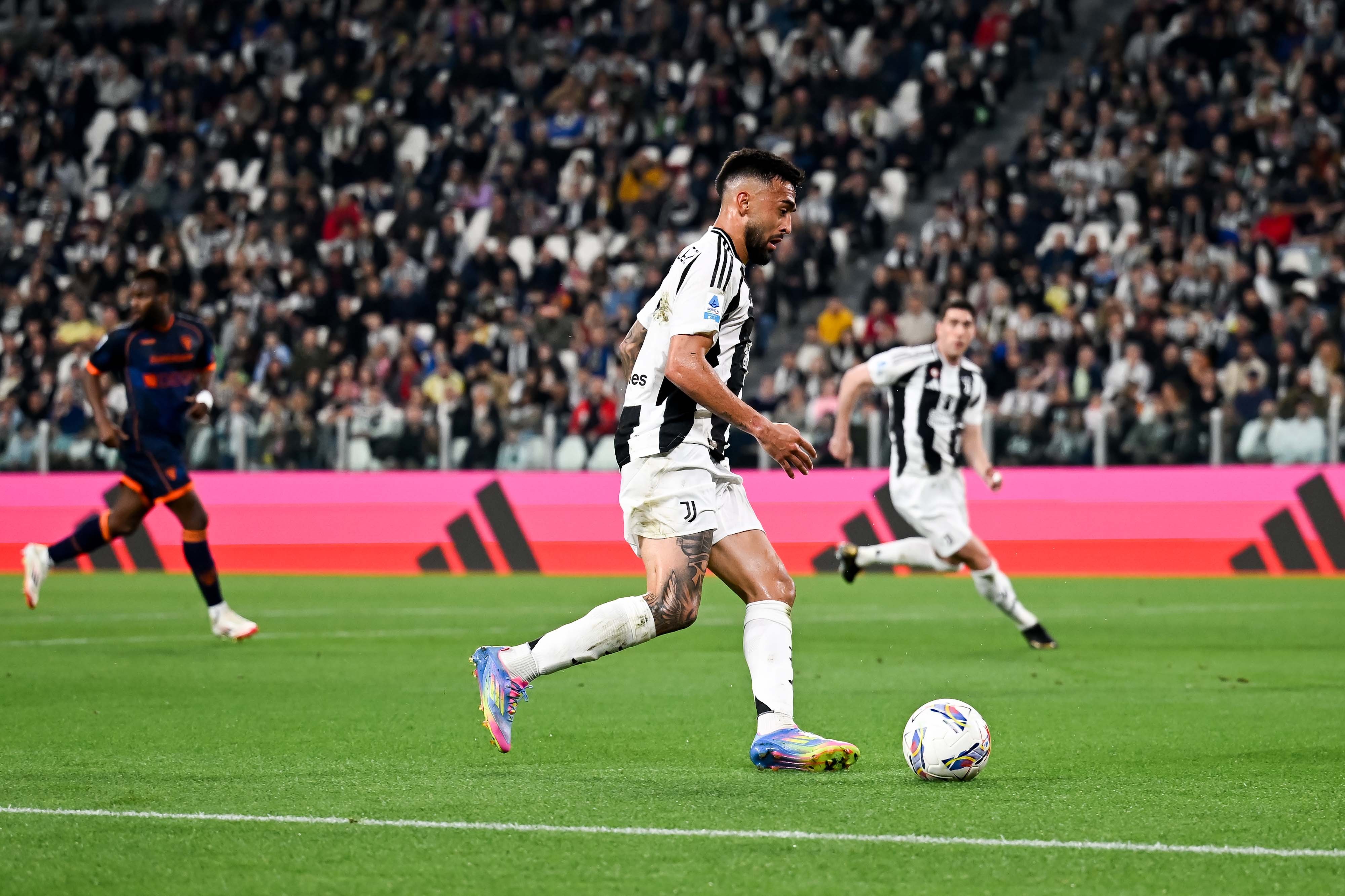 尤文图斯队员状态神勇,或成为胜利保障 尤文图斯队员状态神勇,或成为胜利保障