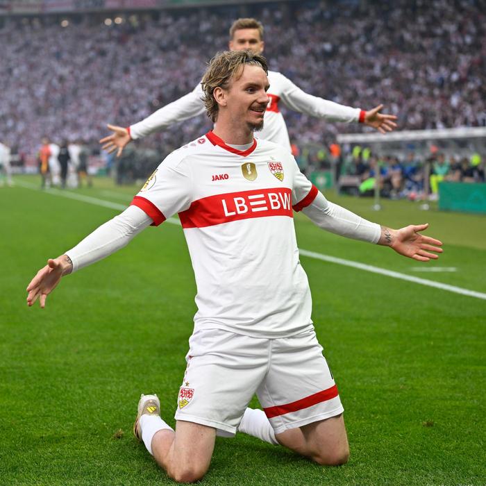 爱体育官方网站-斯图加特球员合力作战，赢得胜利