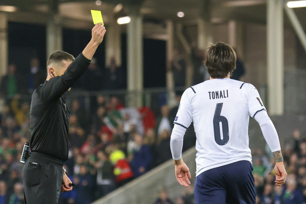 爆冷!北爱尔兰战平意大利,小组出线前景生变 爆冷!北爱尔兰战平意大利,小组出线前景生变