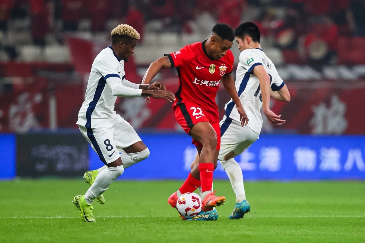 爱体育官网-亨伯格主场告捷，积分榜上升